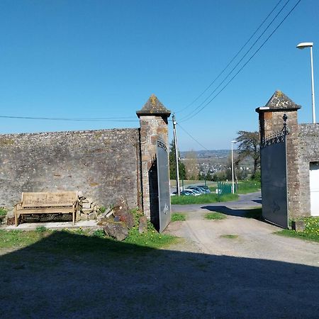 Studio Avec Vue Sur La Baie Avranches Buitenkant foto
